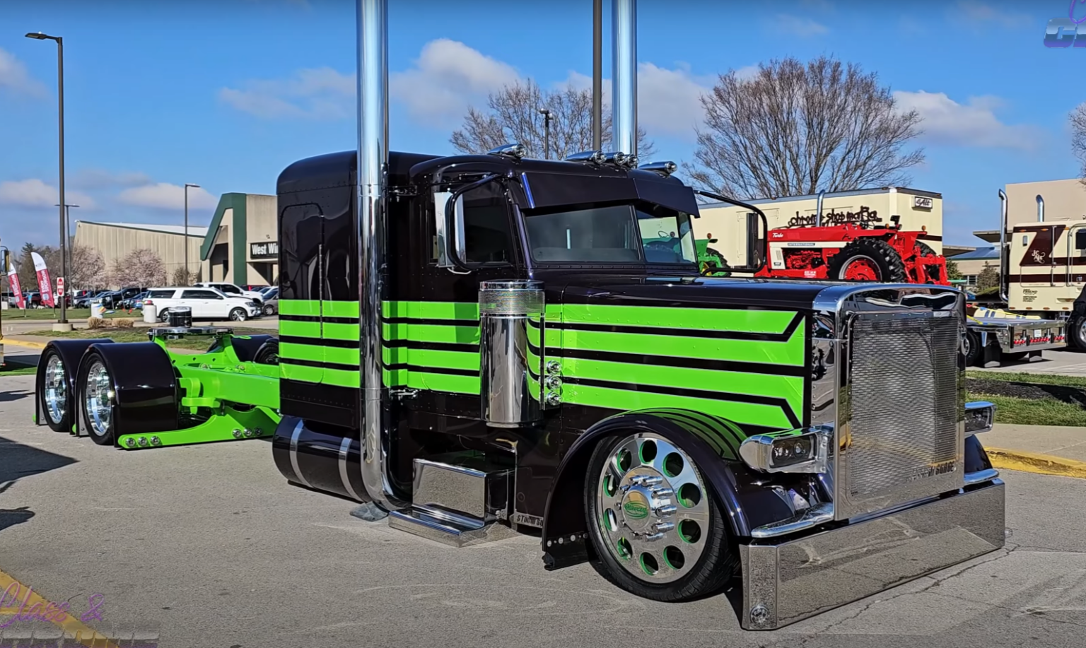 The Ultimate Custom Peterbilt: A Closer Look at Beastly Elegance ...